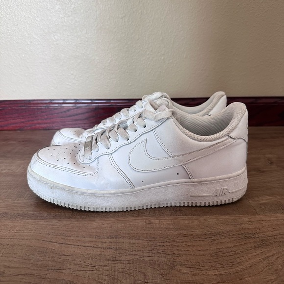 Nike AF1 size 9 - Picture 1 of 2